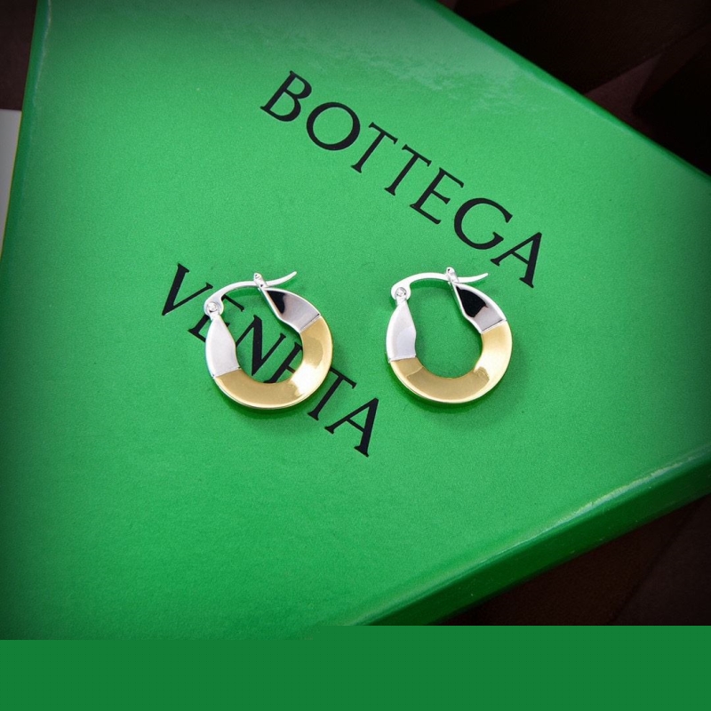 Bo*te*ga venenta earrings